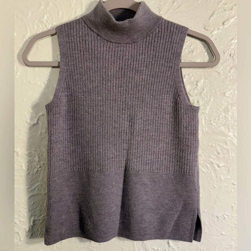 Halston Heritage Gray Turtleneck Sweater with Ribbed Knit - Picture 5 of 5